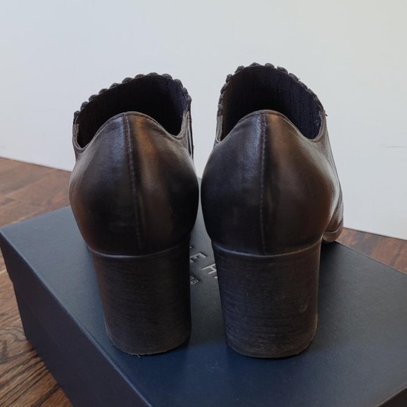 King Navy Leather Pumps, Made in Italy (Size 36, US 6) - Picture 4 of 7